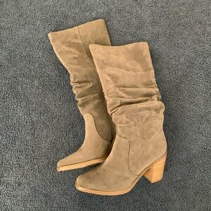 Universal Thread Women’s Boots Size 7 1/2